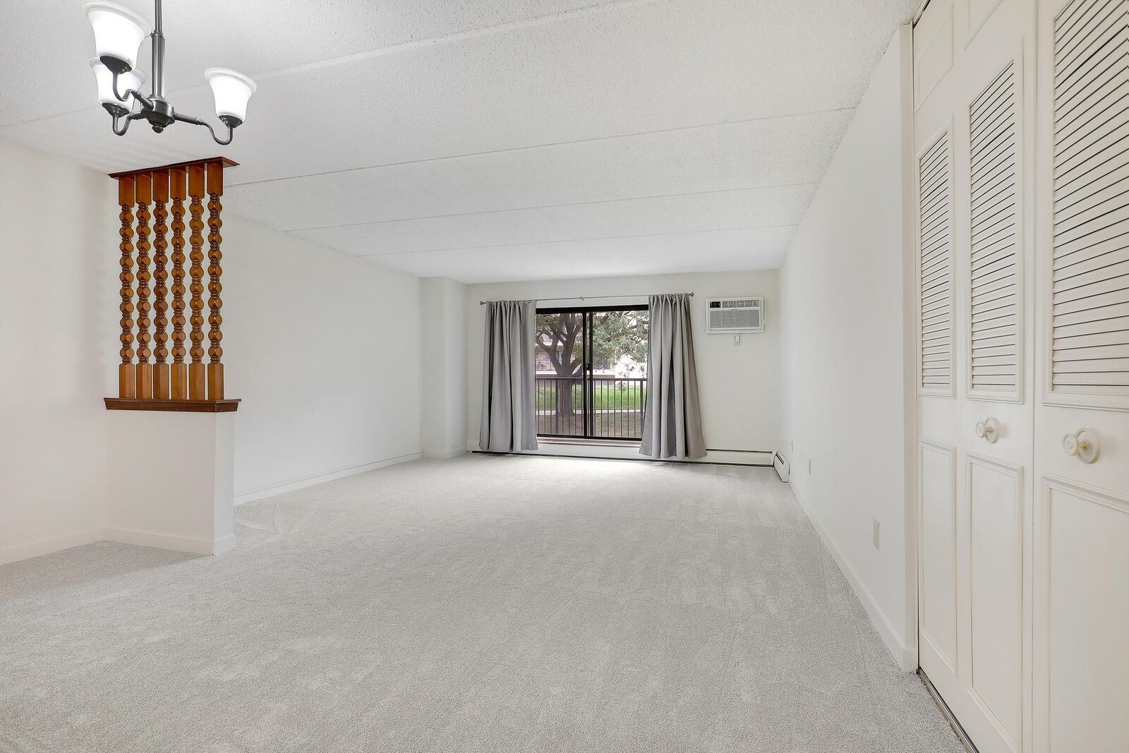 Property Photo:  10411 Cedar Lake Road 208  MN 55305 