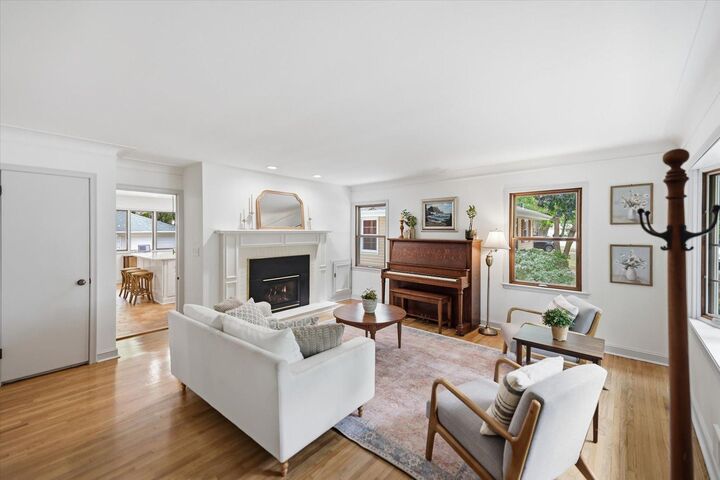 Property Photo: 4504 Halifax Avenue N MN 55422
