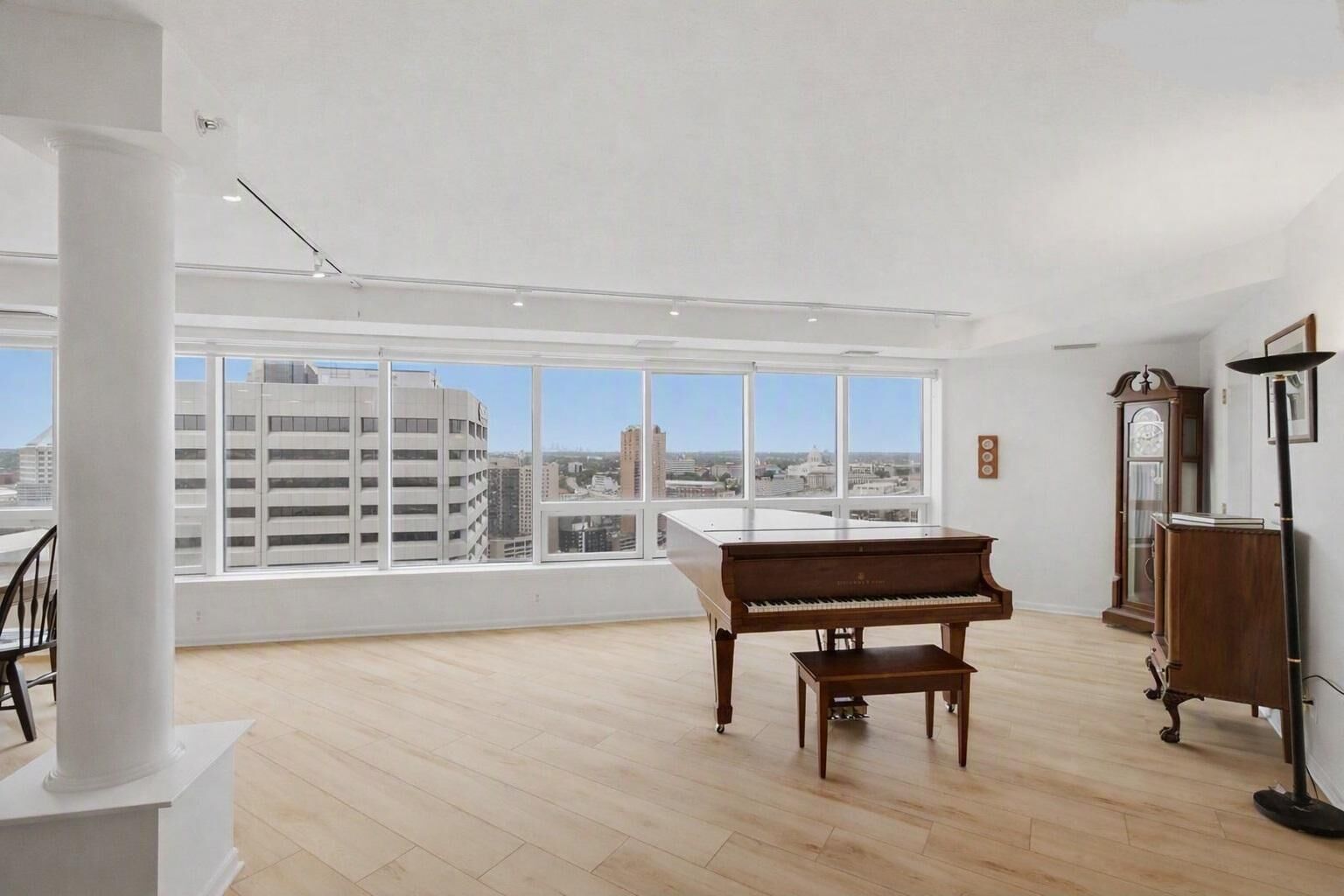 Property Photo:  168 6th Street E 3101  MN 55101 