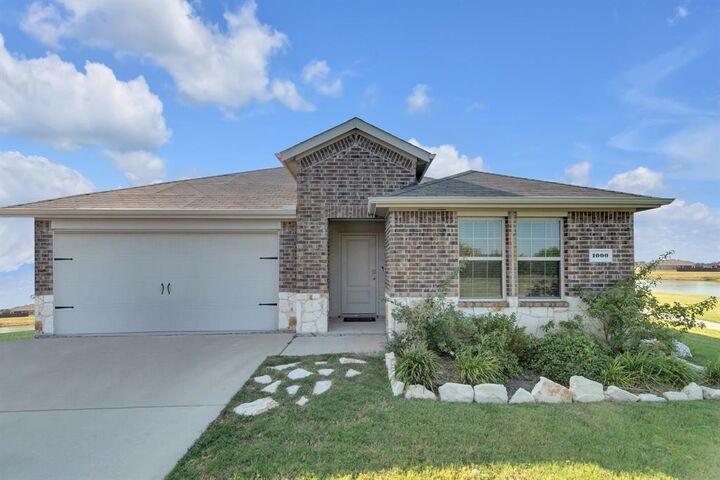 Property Photo: 1000 Homestead Lane TX 75189