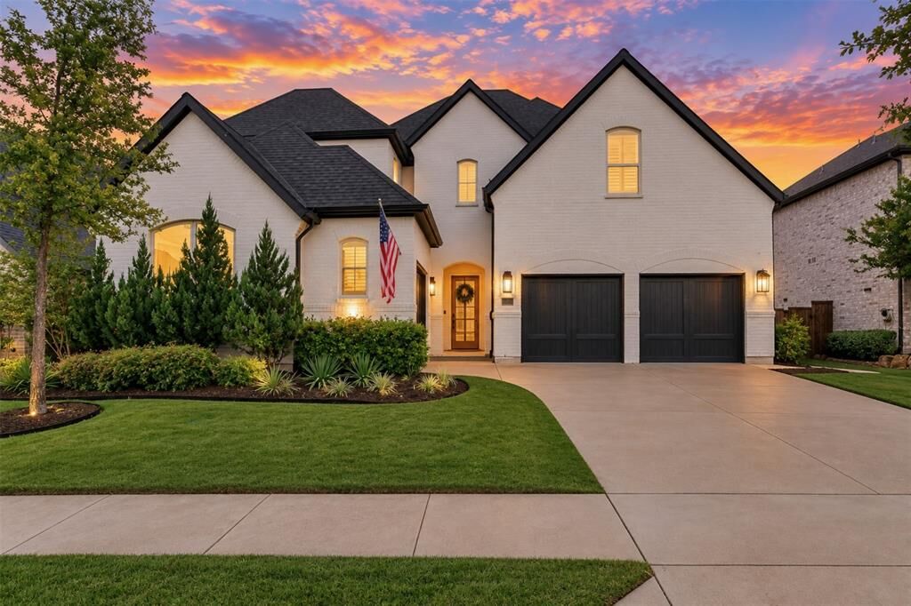Property Photo: 1581 Turnberry Drive TX 75078