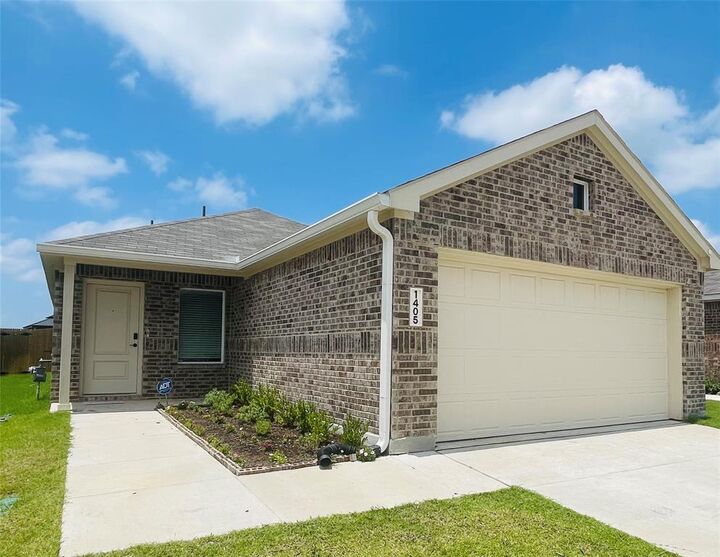 Property Photo:  1405 Merlin Bluff Street  TX 75126 