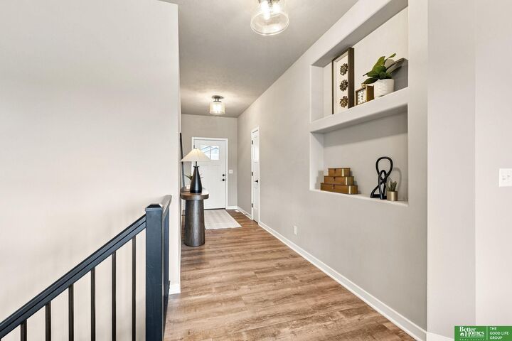 Property Photo: 5402 N 180th Avenue NE 68022