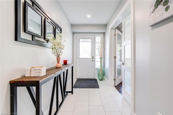 Property Photo: 3202 Munson Crescent ON L7L 3B9