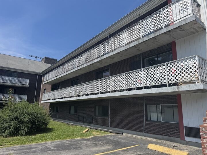 Property Photo:  126 Beaver St 76  MA 01702 