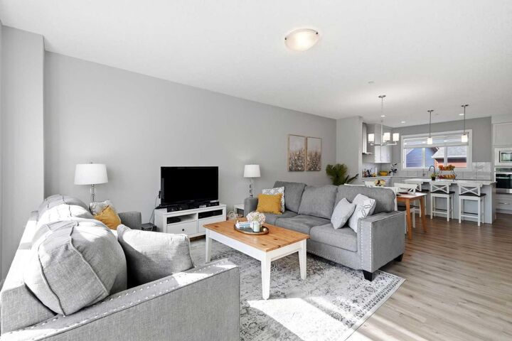 Property Photo: 39 Lucas Boulevard NW AB T3P 1H9