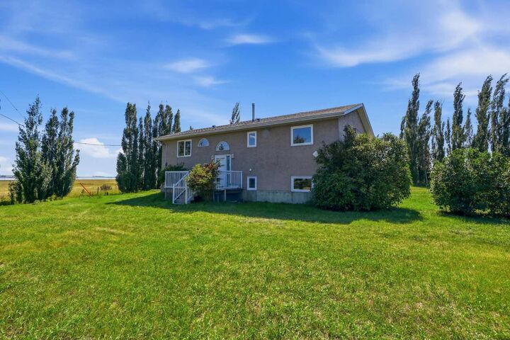 Property Photo:  241081 Township Road 232  AB T1P 0N7 