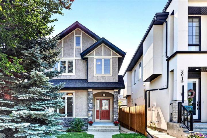 Property Photo:  2017 21 Avenue NW  AB T2M 1M9 