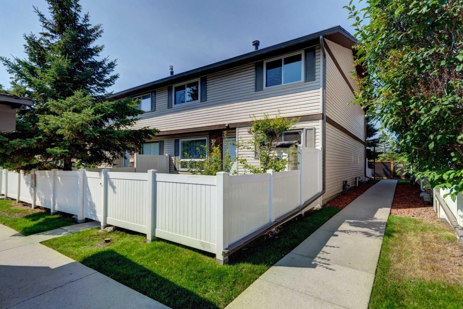 Property Photo:  740 Bracewood Drive SW 12  AB T2W 3N3 