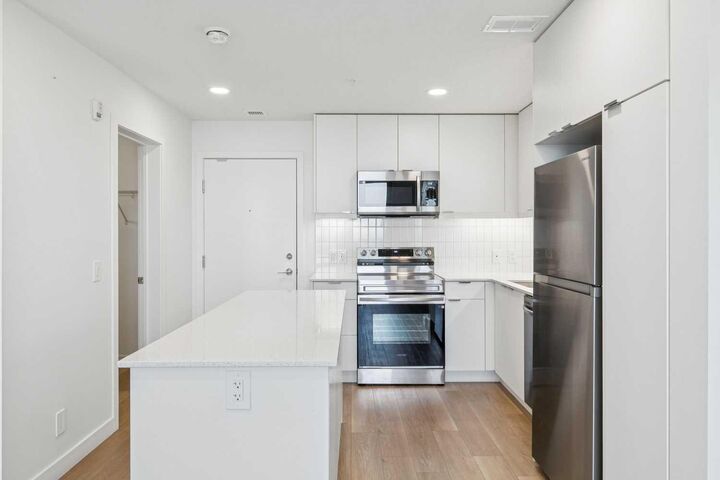 Property Photo: 8500 19 Avenue SE 1312 AB T2A 0M8