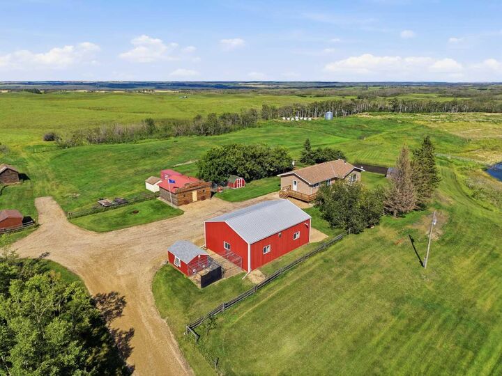 Property Photo: 25236 Township Road 374 AB T4E 1E7
