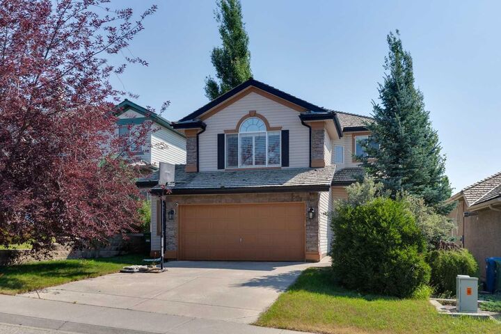 3766 Springbank Drive SW — photo 1