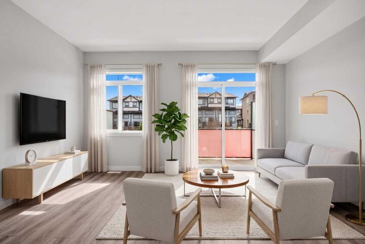 Property Photo: 4 Sage Hill Rise NW 802 AB T3R 2N1