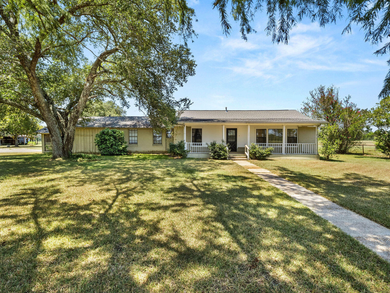 Property Photo:  2362 Gravel Hill Church  LA 70656 