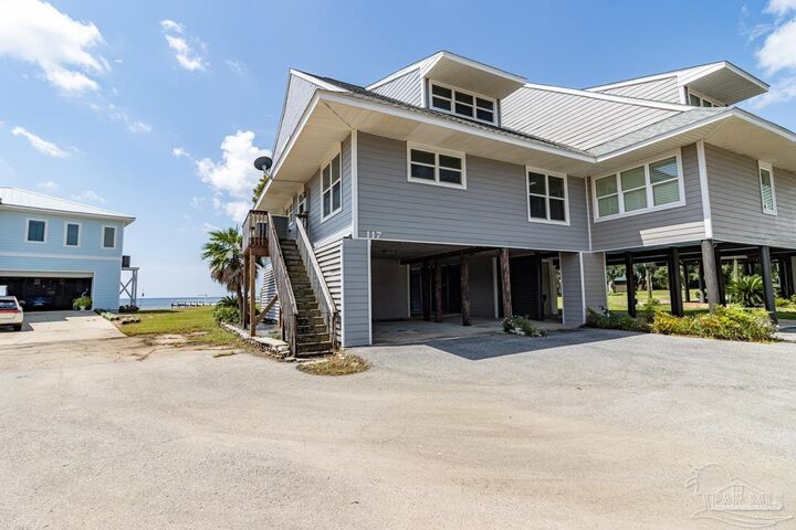 Property Photo:  117 Bayshore Dr  FL 32507 