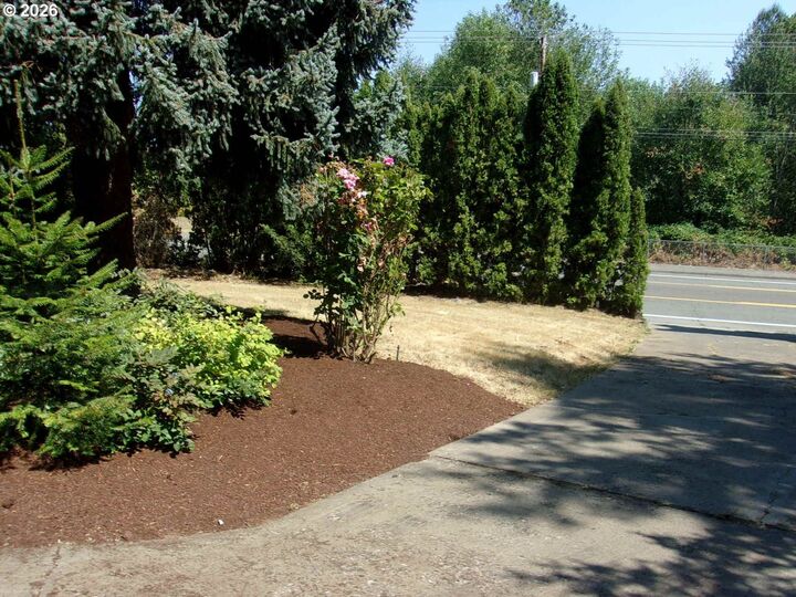 Property Photo:  3929 Pringle Rd  OR 97302 