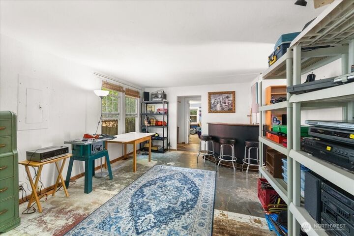 Property Photo: 8730 Palatine Avenue N WA 98103