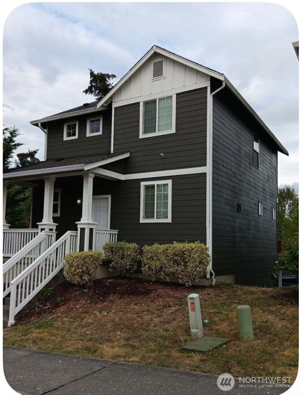 Property Photo:  23704  117th Place SE 17  WA 98031 