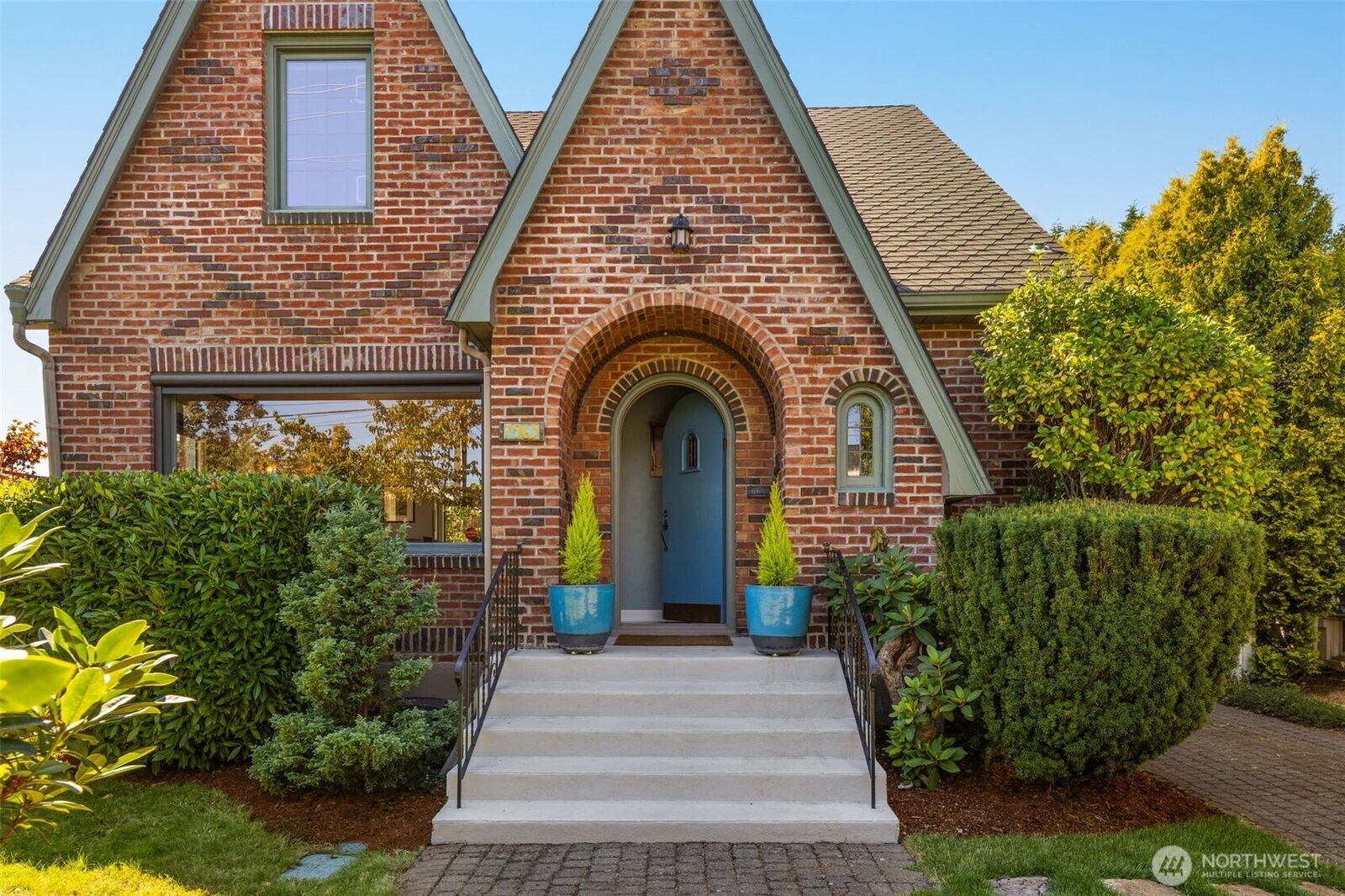 Property Photo: 7963 Seward Park Avenue S WA 98118