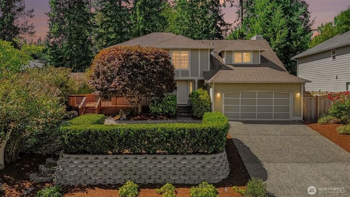 Property Photo: 12916 NE 203rd Ct WA 98072