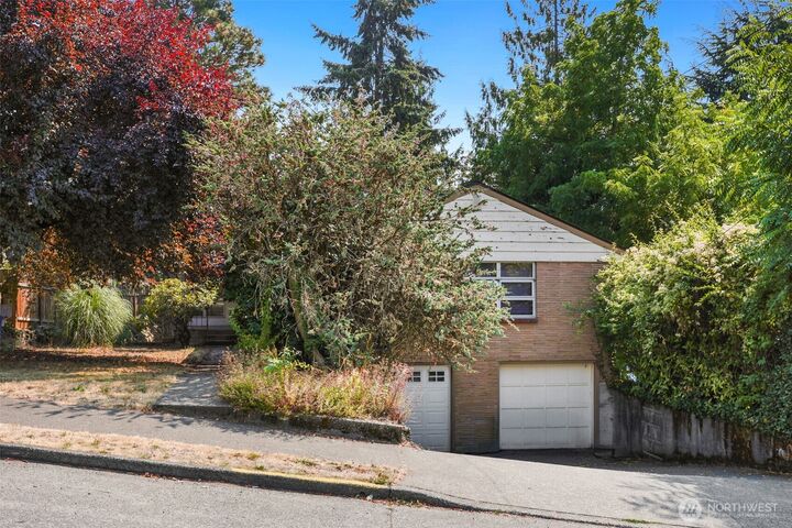 Property Photo: 4815 S Holly Street WA 98118