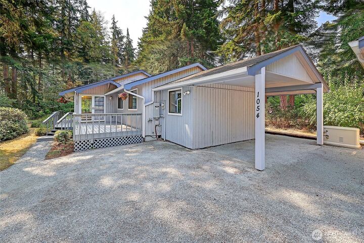 Property Photo: 1054 Michael Way WA 98282
