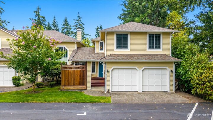 Property Photo: 15865 Northup Way 41 WA 98008