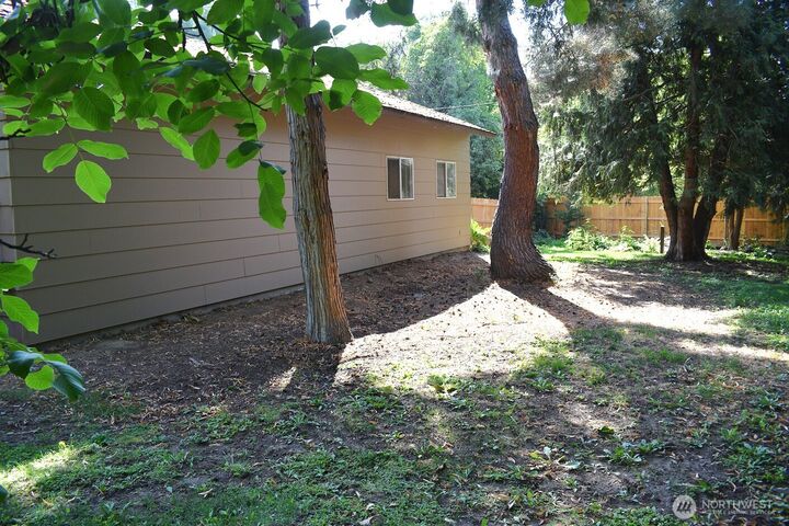Property Photo: 121 Chateau Lane WA 99362
