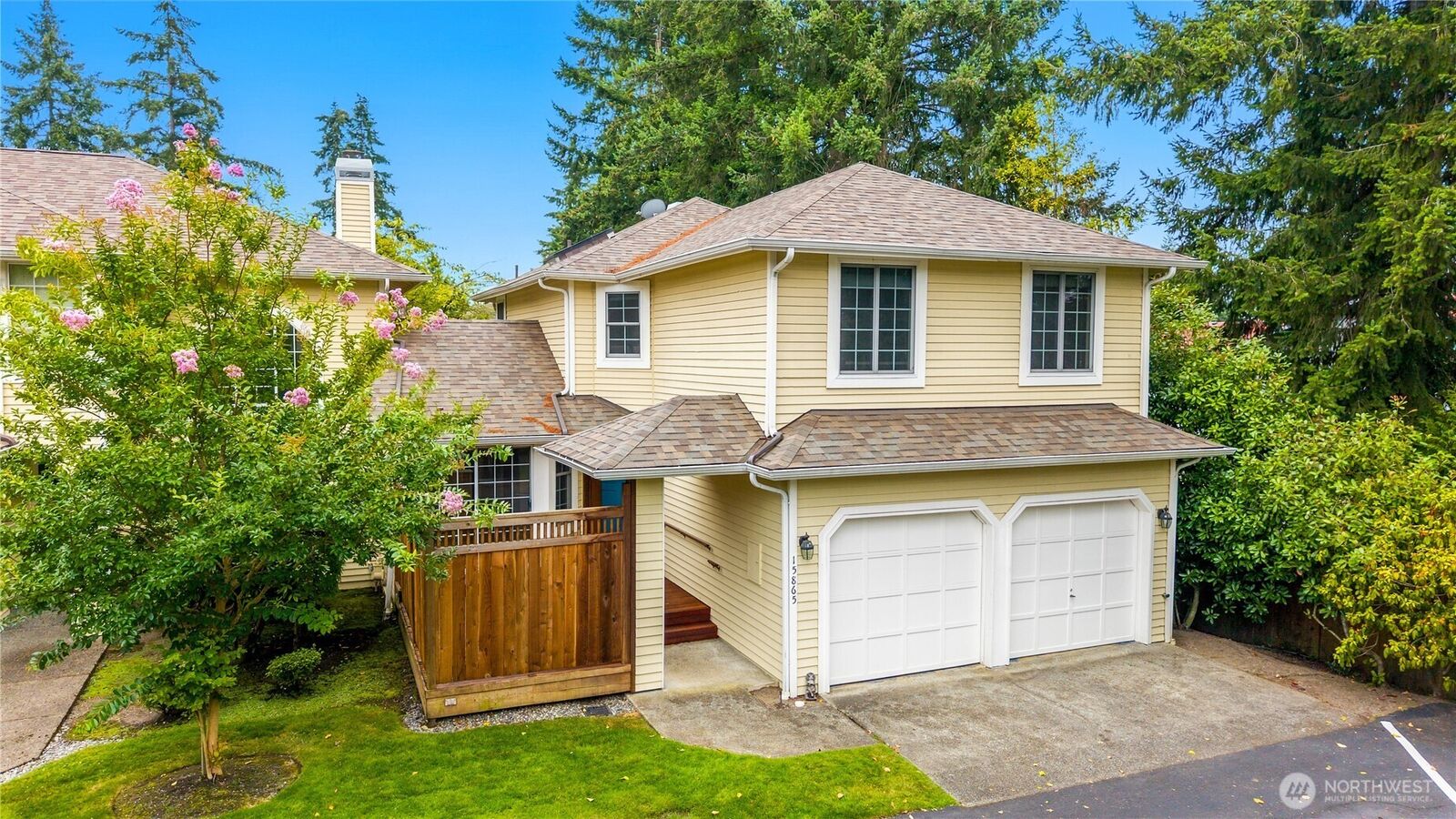 Property Photo:  15865  Northup Way 41  WA 98008 