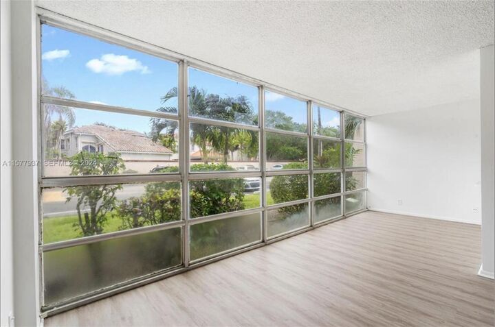Property Photo: 2001 Atlantic Shores Boulevard 109 FL 33009