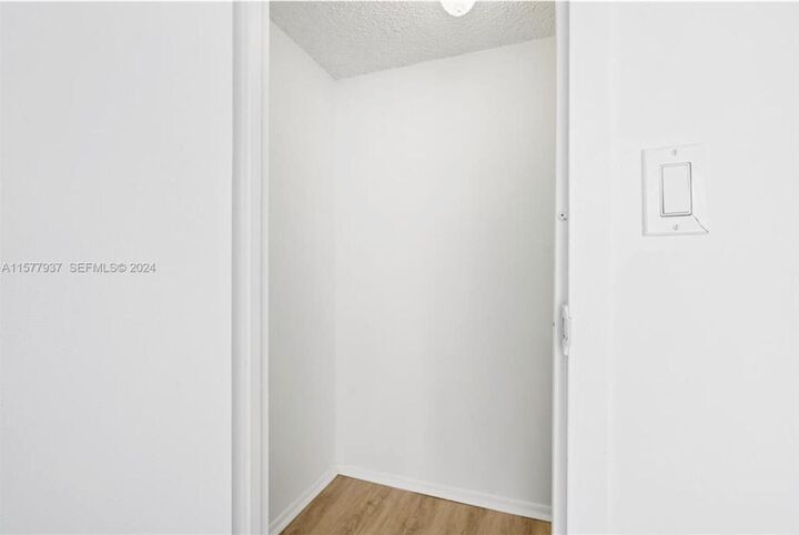 Property Photo: 2001 Atlantic Shores Boulevard 109 FL 33009
