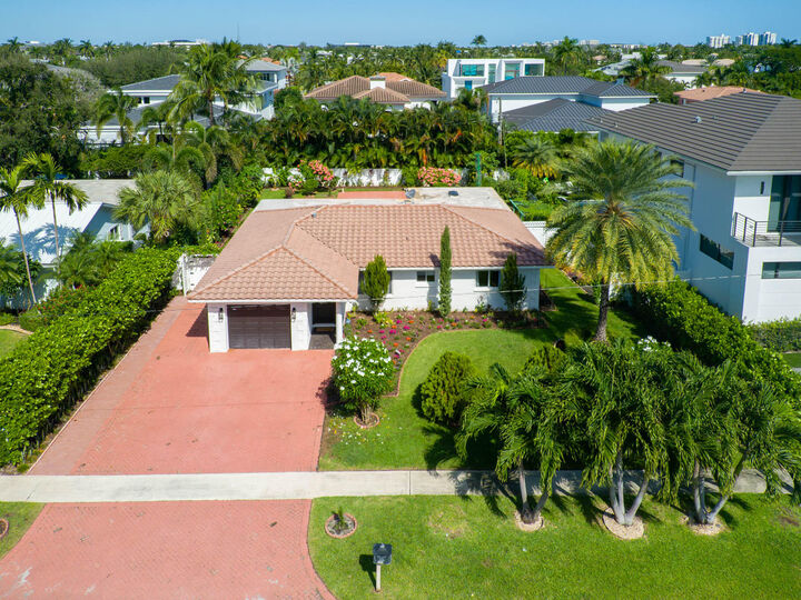 Property Photo:  349 NE 2nd Street  FL 33432 