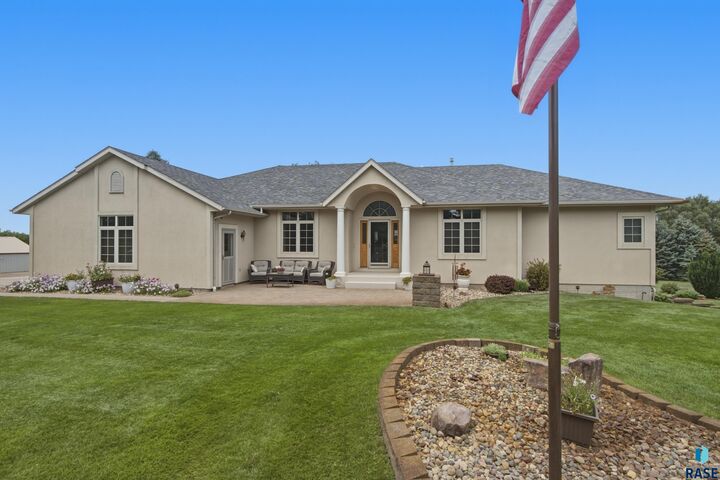 Property Photo: 47588 255th St SD 57055