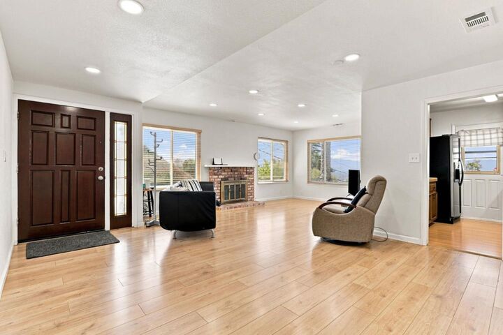 Property Photo: 3815 Perie Lane CA 95132