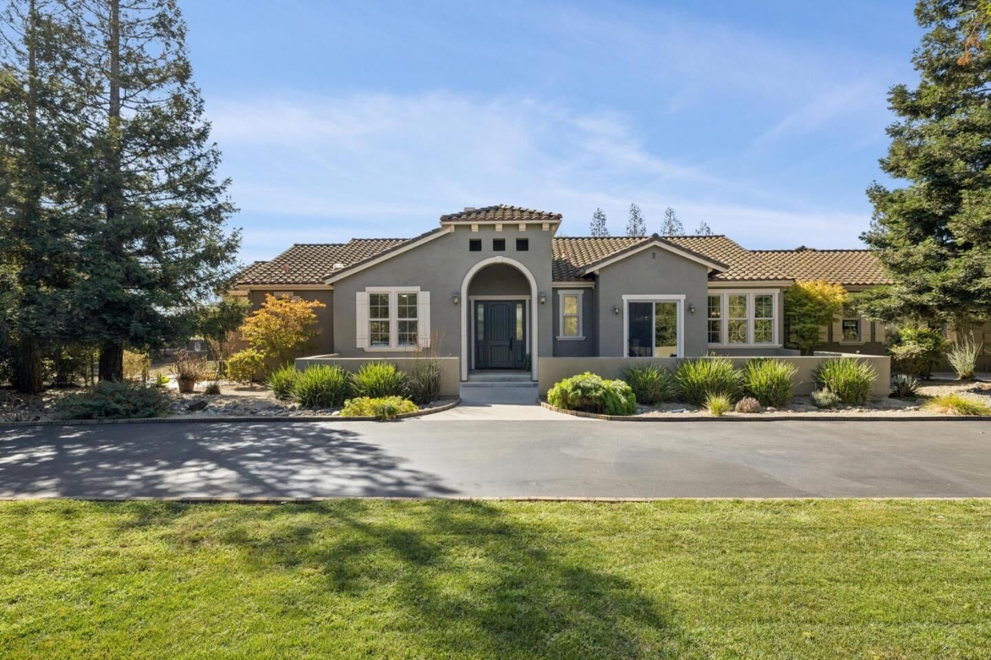 Property Photo:  740 California Avenue  CA 95046 