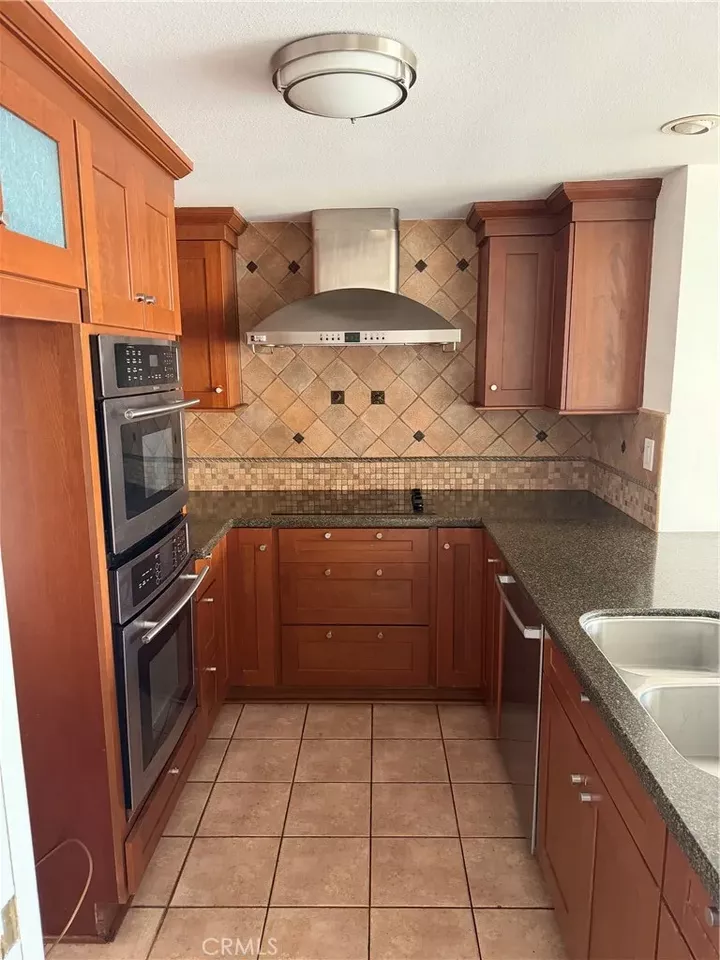 Property Photo:  700 E Ocean 808  CA 90802 