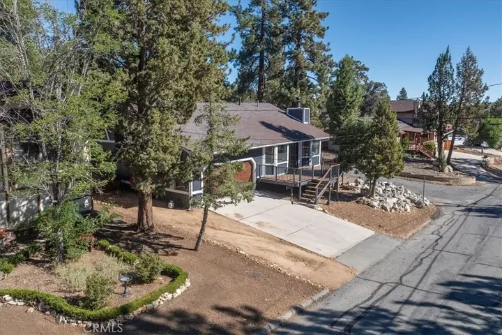 Property Photo: 381 San Martin CA 92314
