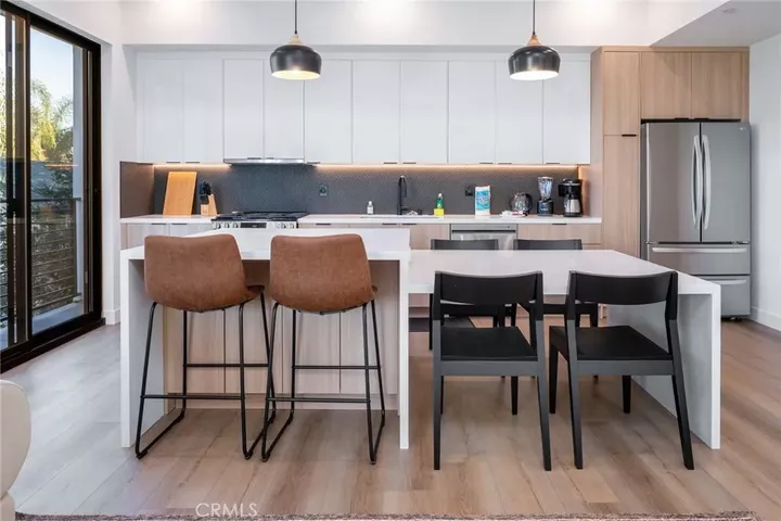 Property Photo:  109 N Westlake Avenue 3  CA 90026 