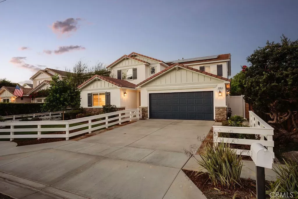 Property Photo:  236 E 16th Street  CA 92627 