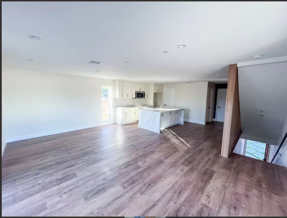 Property Photo:  1774 W 37th Place  CA 90018 