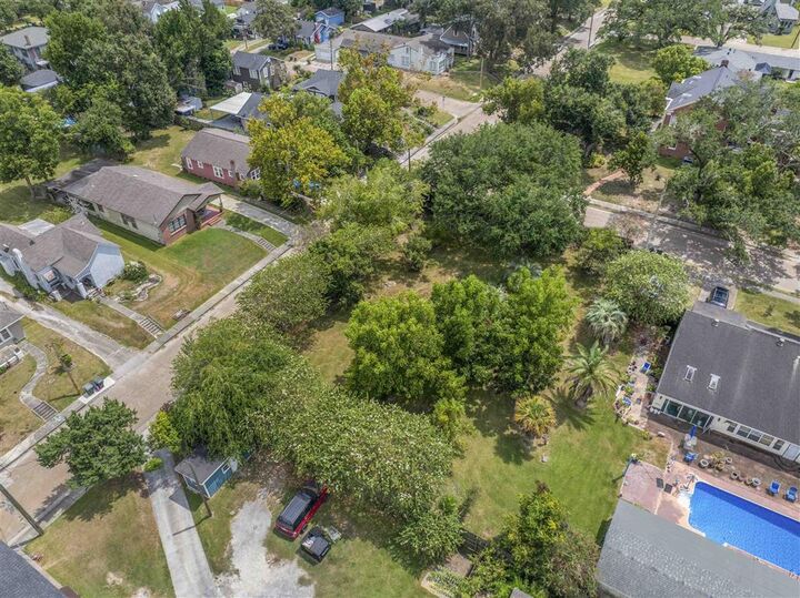 Property Photo:  913 5th Street  LA  