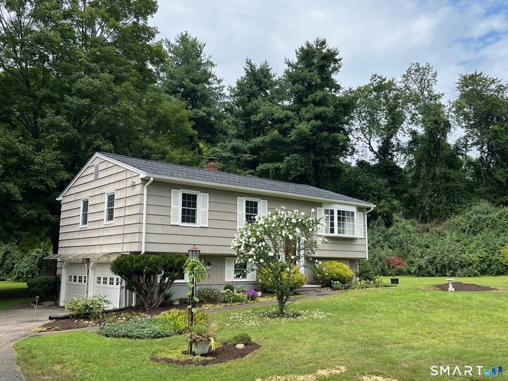 Property Photo:  6 Cherry Heights Terrace  CT 06482 