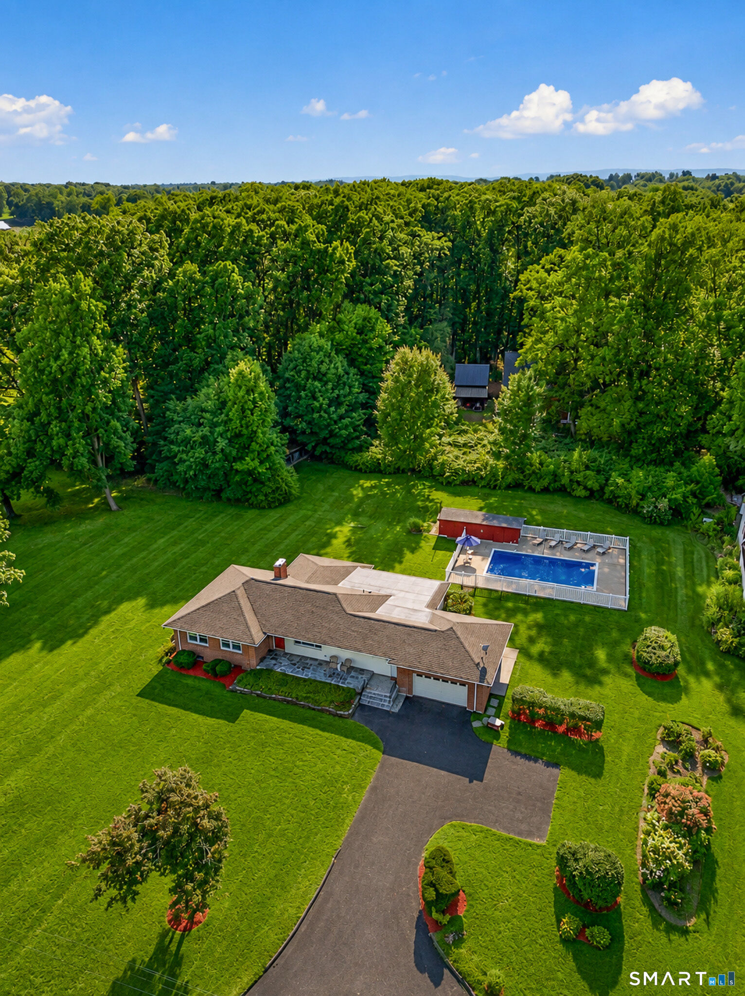 Property Photo:  1127 East Street North  CT 06078 