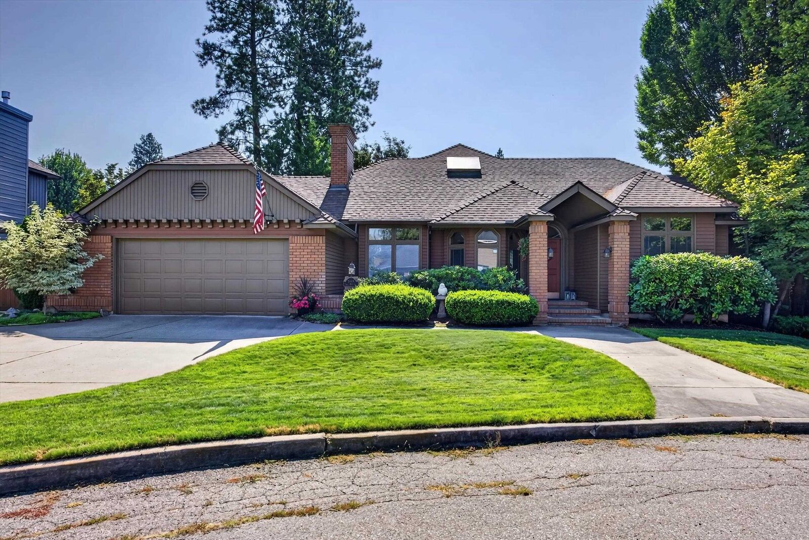 Property Photo: 3808 E 48th Ave WA 99223