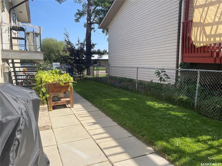 Property Photo:  110 7th Avenue S  SK S0J 0E0 
