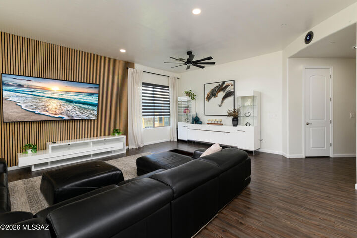 Property Photo:  1544 W Soft Breeze Court  AZ 85737 