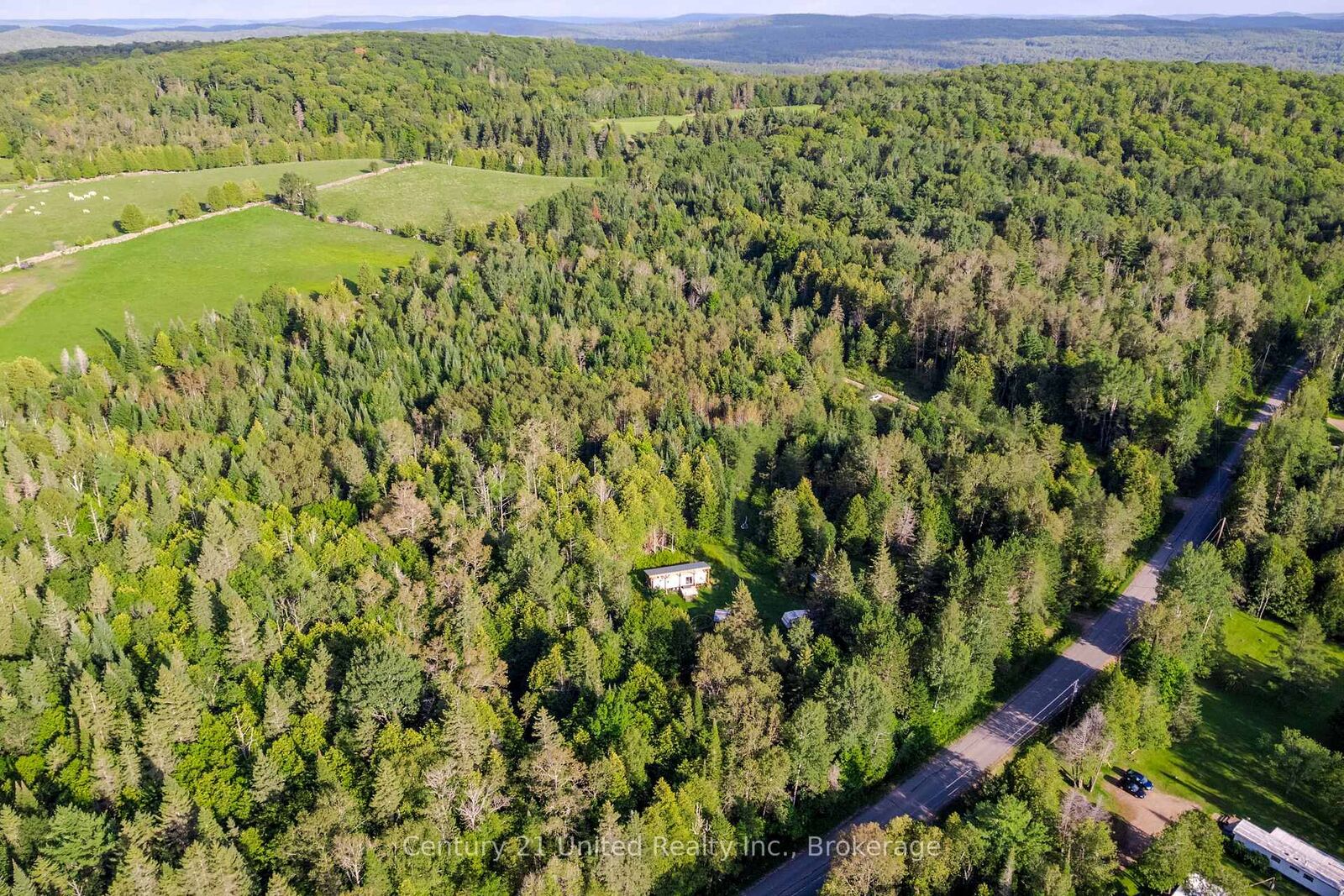 Property Photo: 702 Letterkenny Road ON K0J 2E0