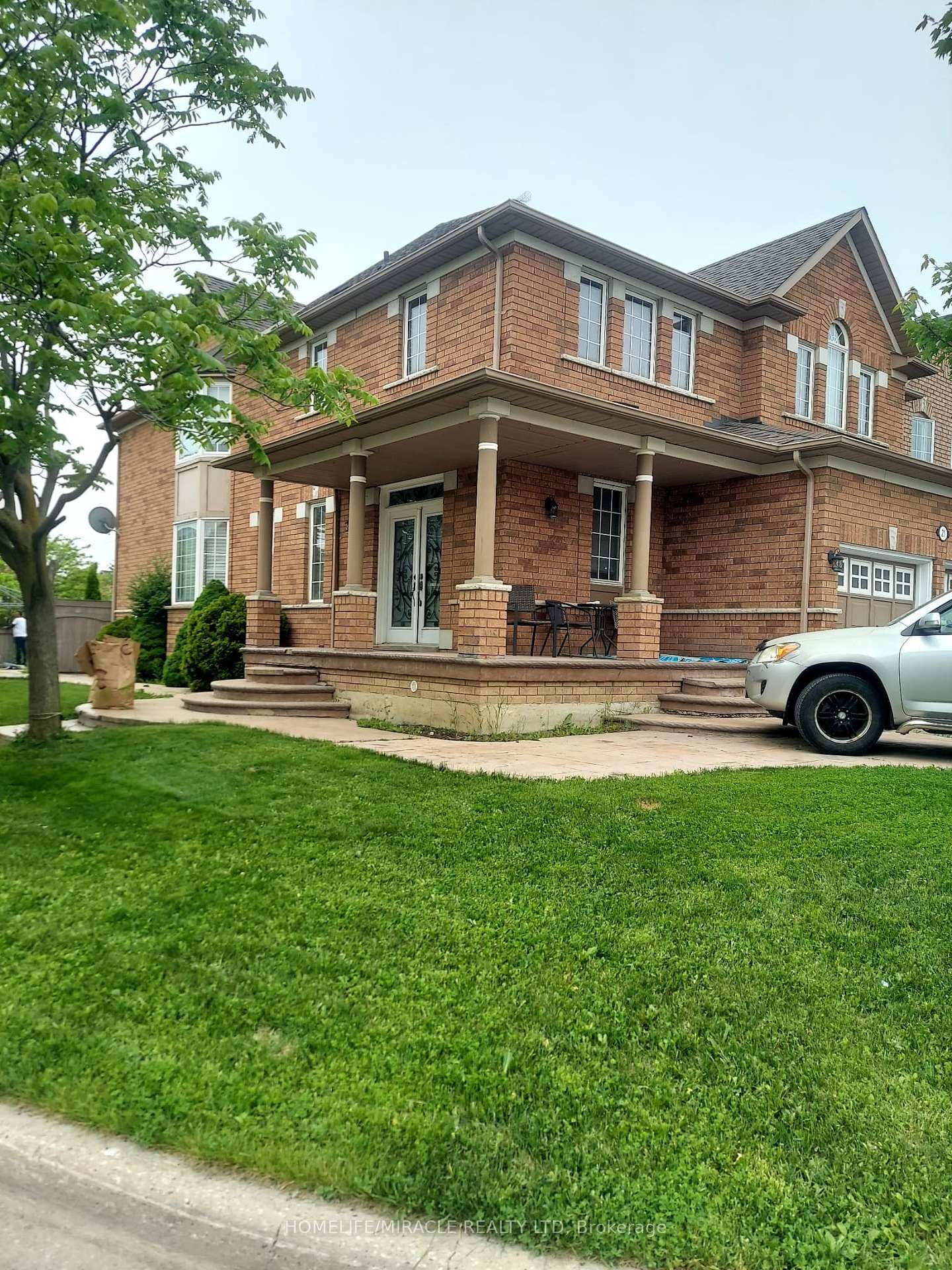Property Photo:  21 Mario Street  ON L6P 1N1 