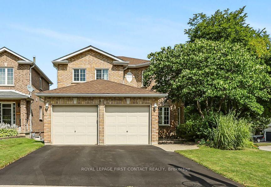 Property Photo: 1 Brown Wood Drive ON L4M 6N4