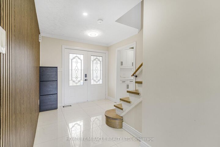 Property Photo: 8793 Thorold Stone Road ON L2E 6S4